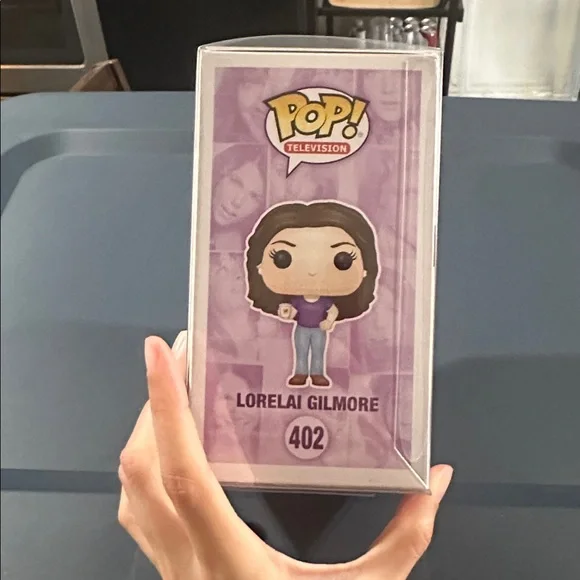 Funko Pop! Gilmore Girls Figure with Brown Hair and Purple Top - Picture 2 of 4